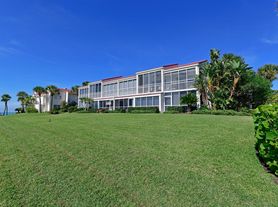 7085 Gulf Of Mexico Dr, Longboat Key, FL