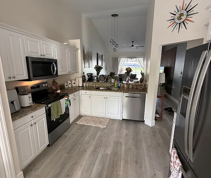 7050 Lone Oak Blvd — Photo 10