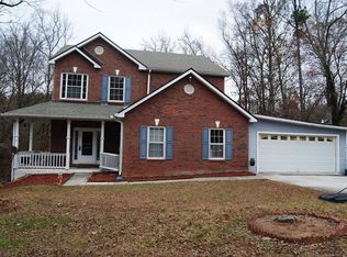 900 Walnut Creek Dr, Lilburn, GA 30047