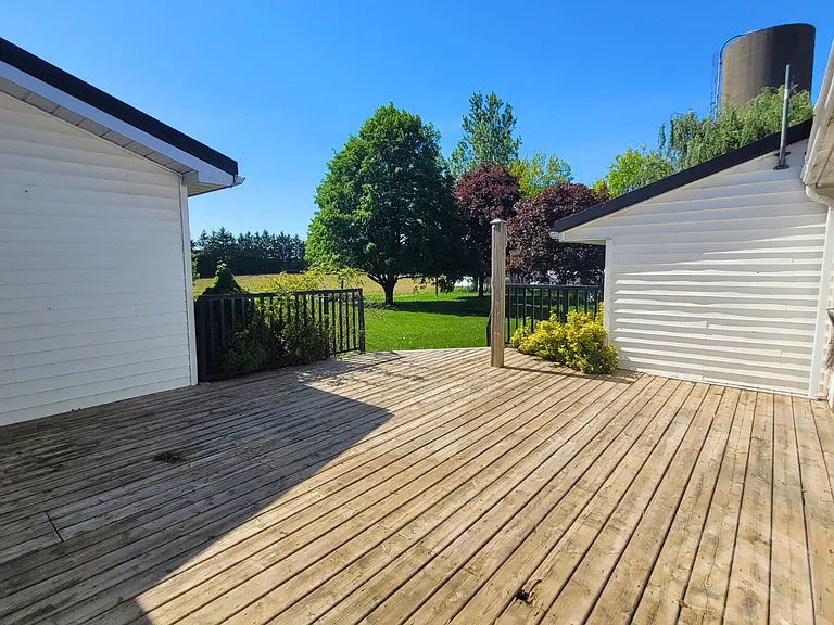 383305 Salford Rd — Photo 19