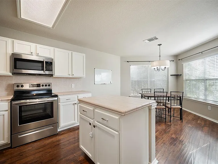 308 Sunny Brook Dr — Photo 13