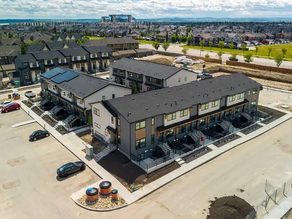 135 W Mahogany Parade SE #1112, Calgary, AB T3M 4K2