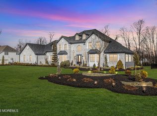 8 Saxon Court, Freehold, NJ 07728