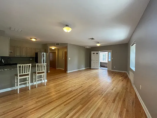 Rented by Corcoran | media 27