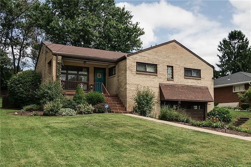 913 Broughton Road