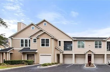 2045 Erving Cir #102