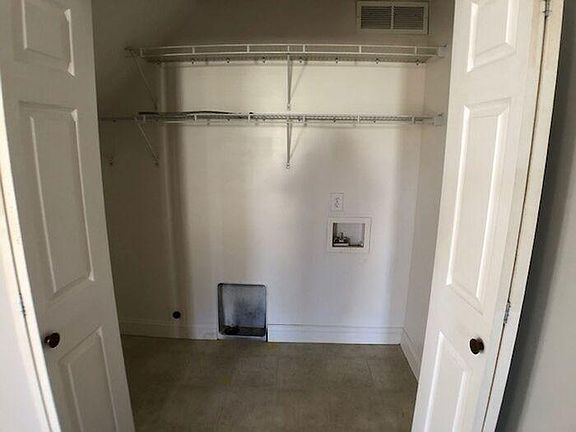 5th image of 215 N Kimmel St APT 2