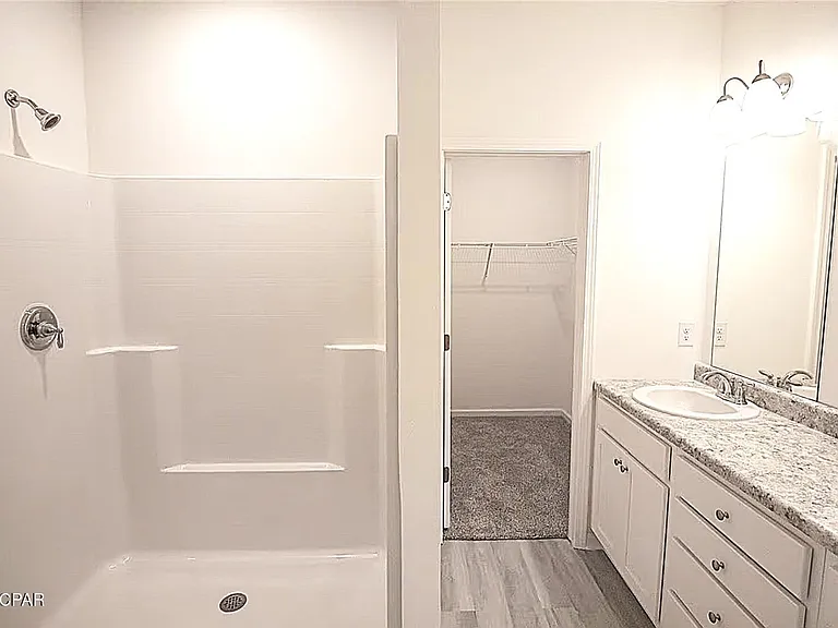 30 Sandywoods Ct — Photo 12