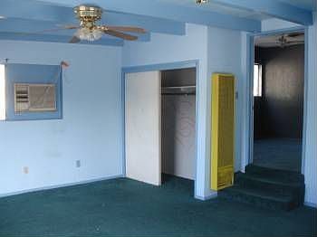 3rd image of 864 Maryess Dr