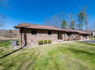 176 Lakeside Rd, Terra Alta, WV 26764