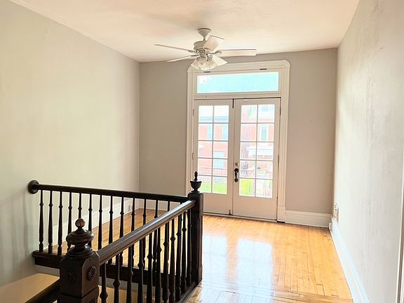 3rd image of 3440 Pestalozzi St