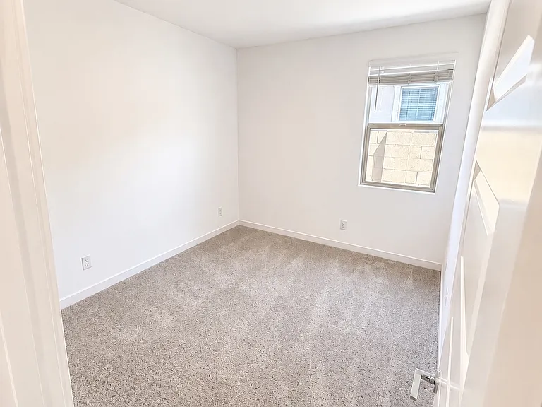 25802 S 231st St — Photo 10