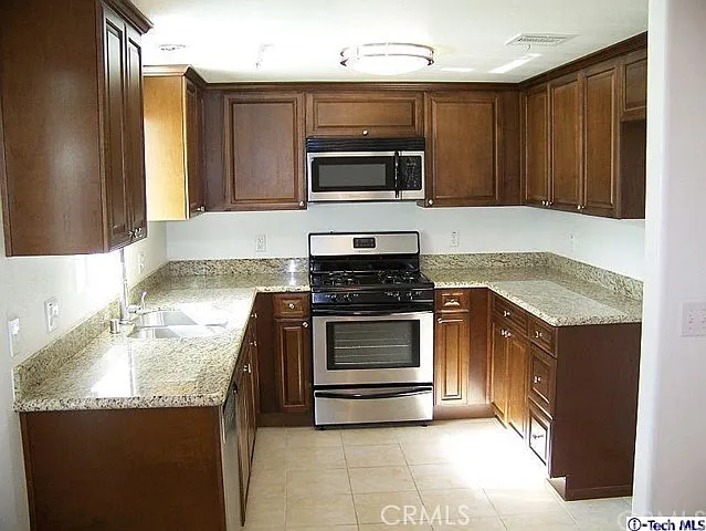 6615 Sepulveda Blvd #202 — Photo 3