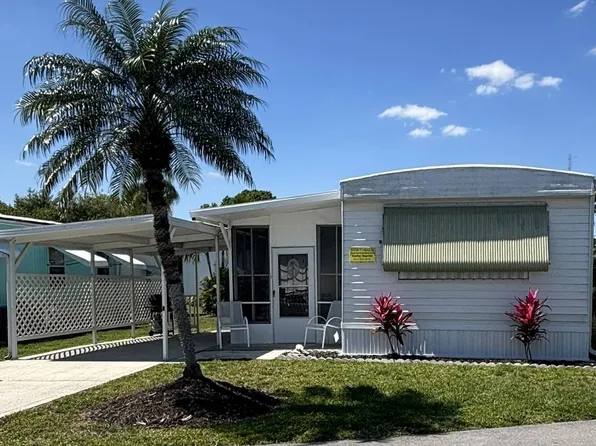 217 W Bill Allen Cir, Sebastian, FL 32958