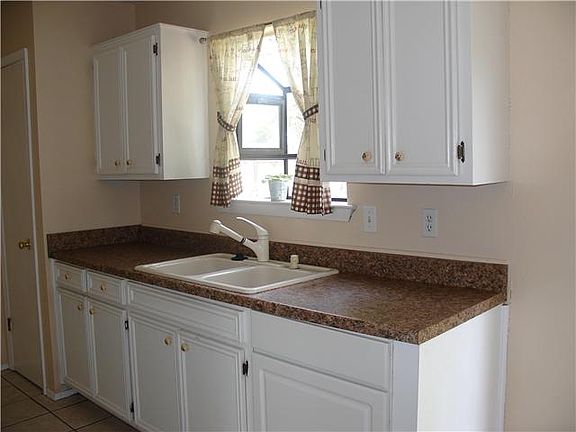 5th image of 2210 Dove Springs Dr