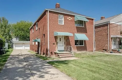 20431-20433 Lake Shore Blvd Photo 1 20431-20433 Lake Shore Blvd Photo 1