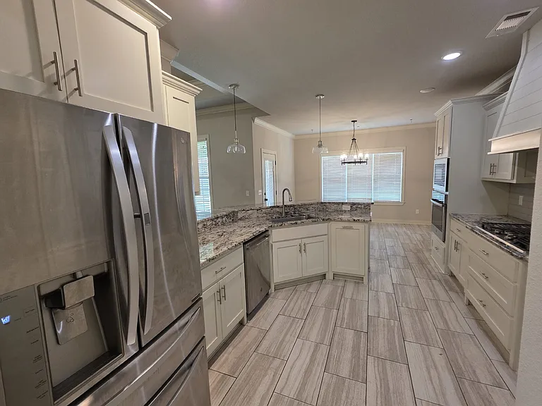2905 Satinwood Cv — Photo 12