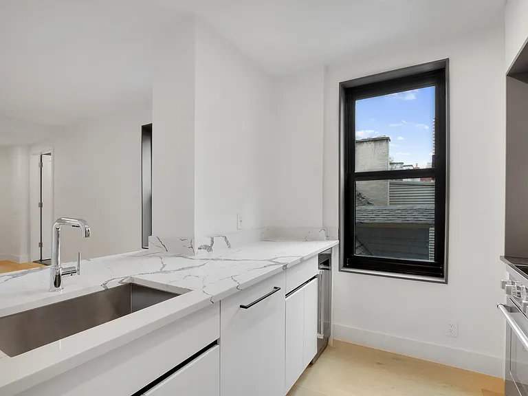 145 Henry St #2B — Photo 4