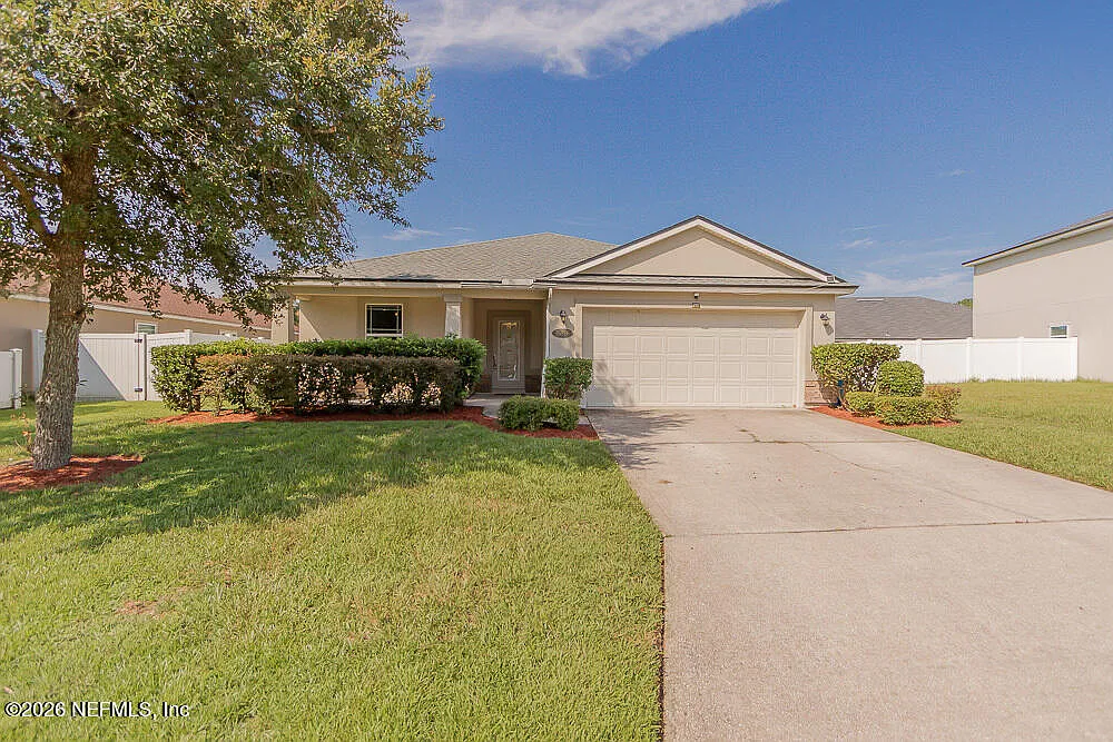 4 bed, 2.0 bath, 1810 sqft, $2,500 — Photo 1