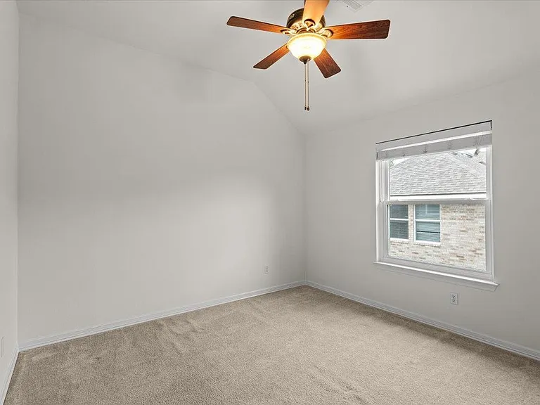2304 Village View Loop — Photo 34
