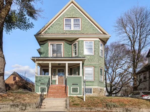 10 West St, Arlington, MA 02476