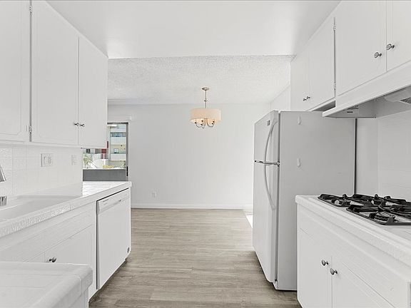 3rd image of 9819 Regent St #6