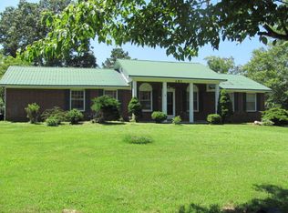 283 Blackberry Rd, Camden, TN 38320