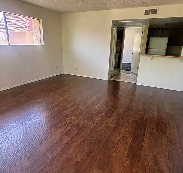 700 W University Dr — Photo 6