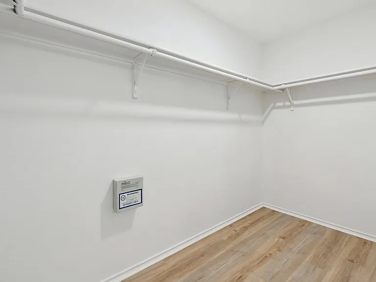 1611 Sunnycrest Cir — Photo 12