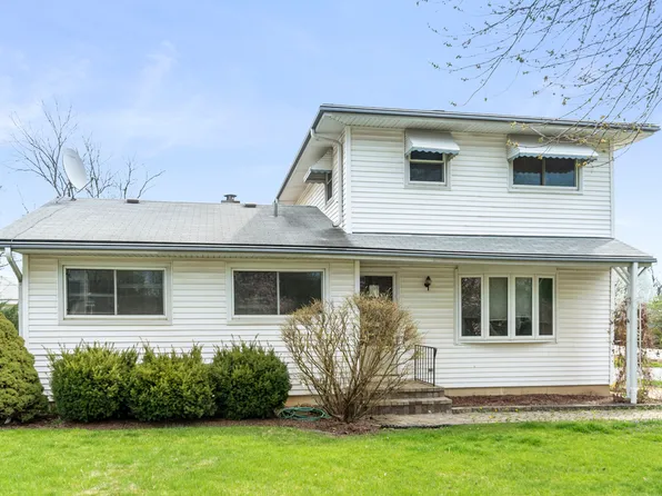 16W484 Central Ave, Willowbrook, IL 60527