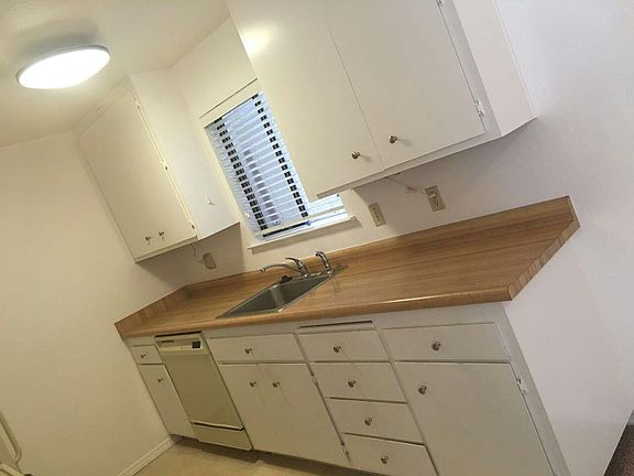5th image of 623 Brosnan Ct #623