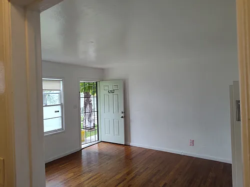 4282 Estrella Ave Photo 1