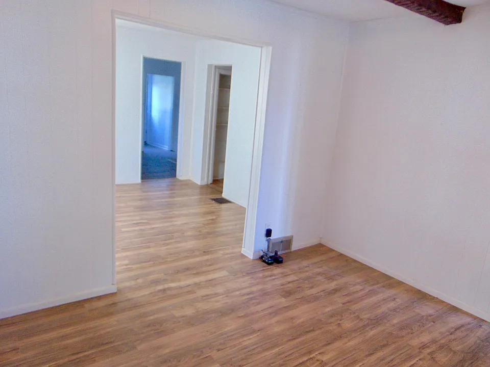 ALL NEW FLOORING!!