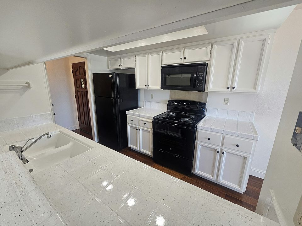 1st image of 22103 Vista Del Plaza Ln APT 14