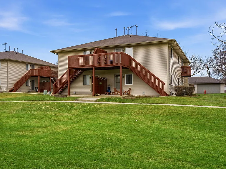 490 Westwood Ct #D — Photo 22
