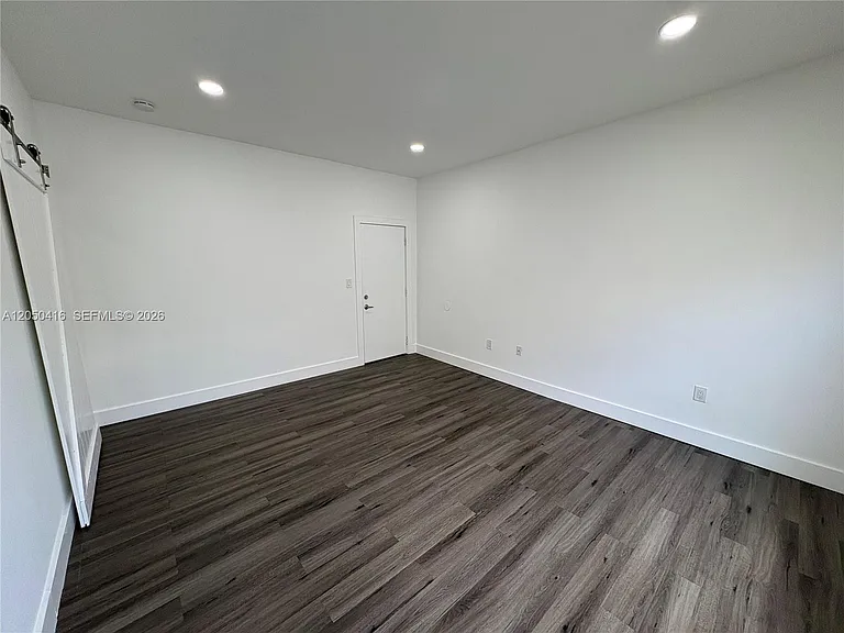 3237 SW 4th St #2 — Photo 4