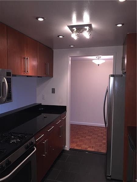 1st image of 300 W 135th St APT 6D