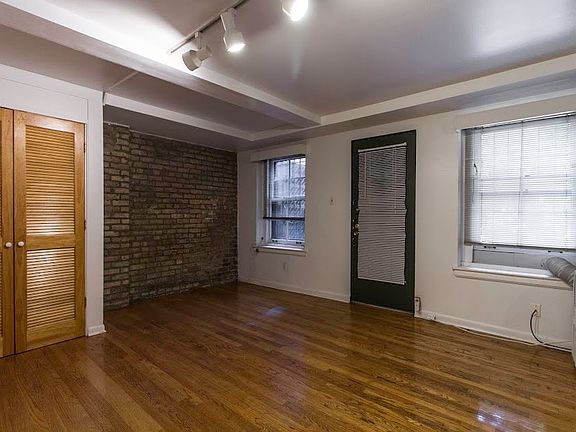 3rd image of 343 W Belden Ave #1