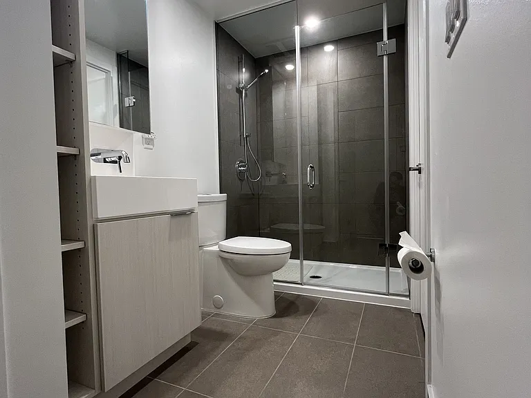 370 Martha St #1608 — Photo 17