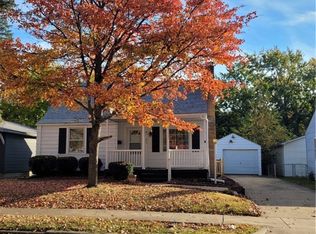 970 N Park Pl, Decatur, IL 62522