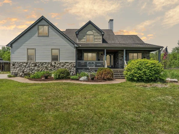 1399 N Ortonville Rd, Ortonville, MI 48462