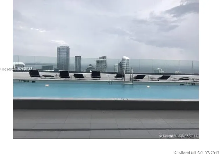 55 SW 9th St #28 — Photo 9