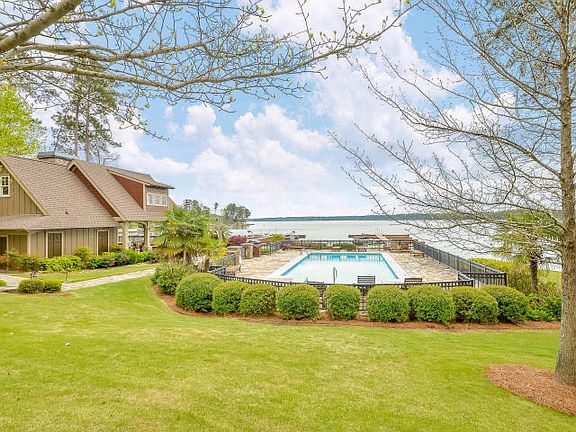 5th image of 333 Glynmere Dr