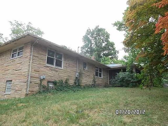 2nd image of 4560 Forest Manor Ave