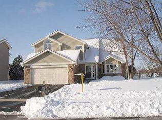 1282 Tracie Dr, Lake Zurich, IL 60047