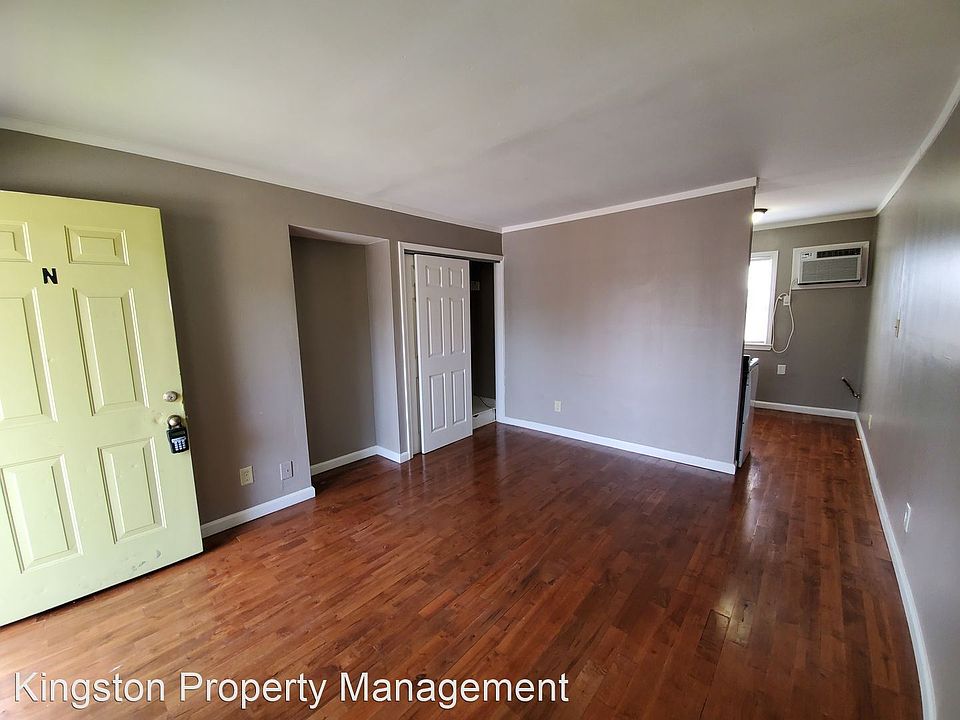 1st image of 1416 Townley Dr APT L