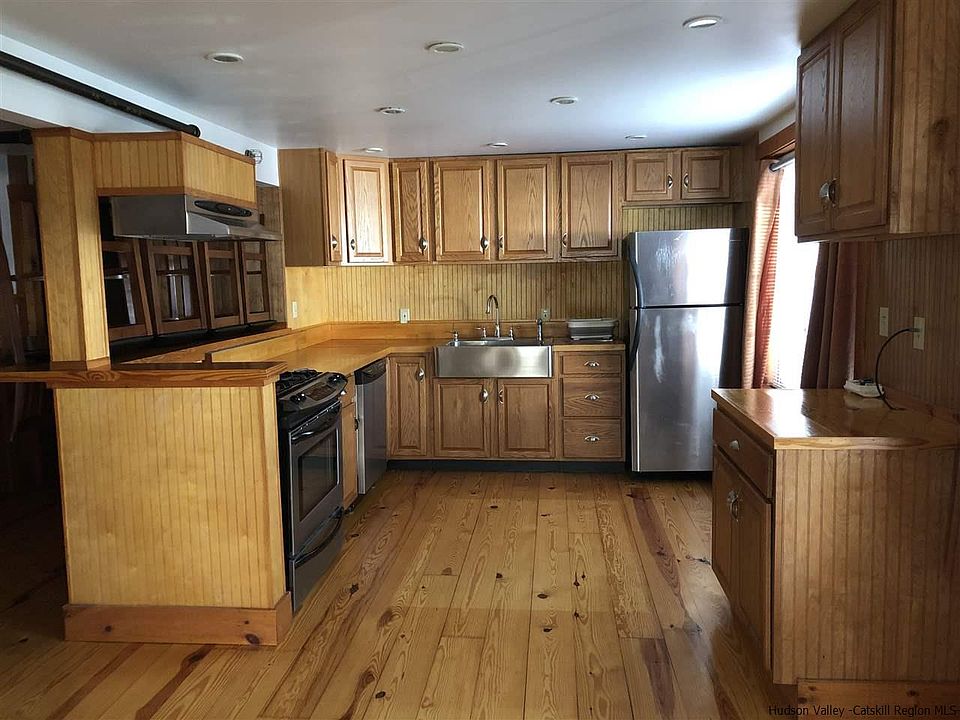 1st image of 16 Livingston St