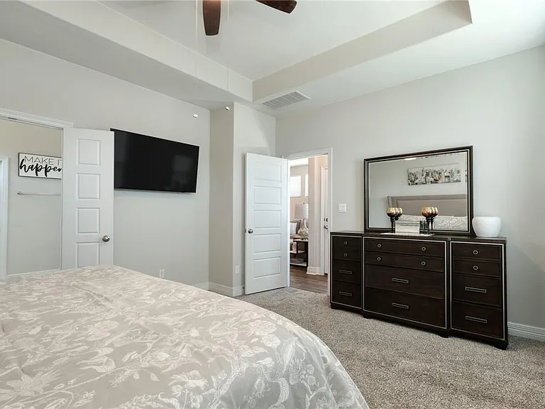 229 Bonnet Blvd — Photo 9