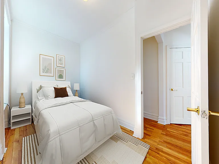 1443 York Ave #3B — Photo 3