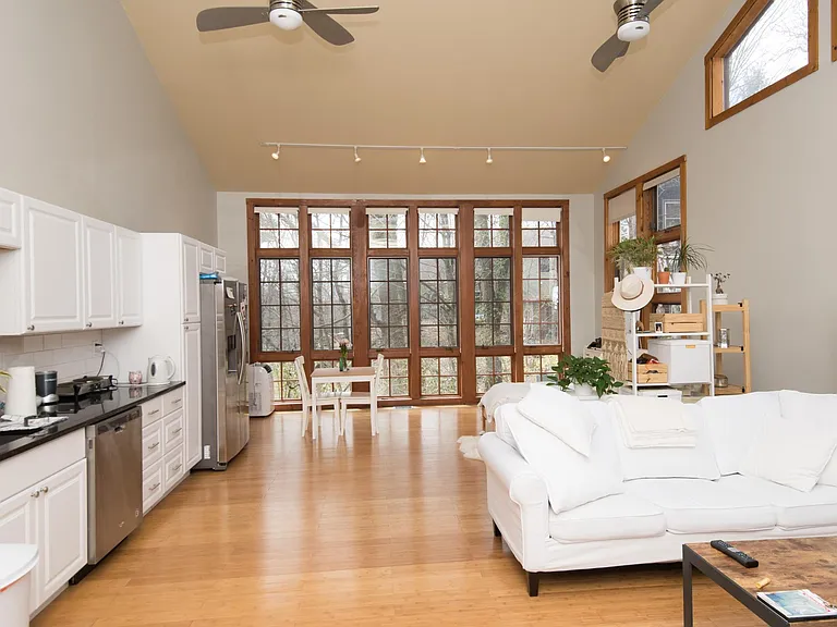 214 Chestnut Ave #A — Photo 3